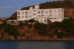 E.J. Pyrgos Bay Hotel